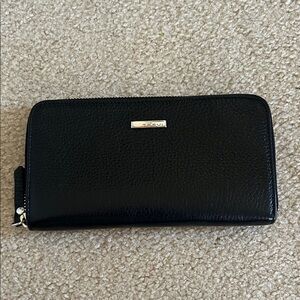 Trevi Italian Pebbled Leather Zip Around Wallet